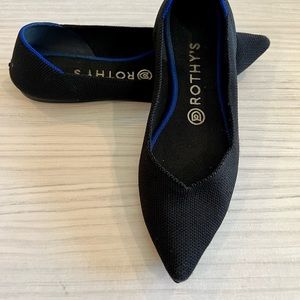 Rothy’s Black POINT shoe, used condition